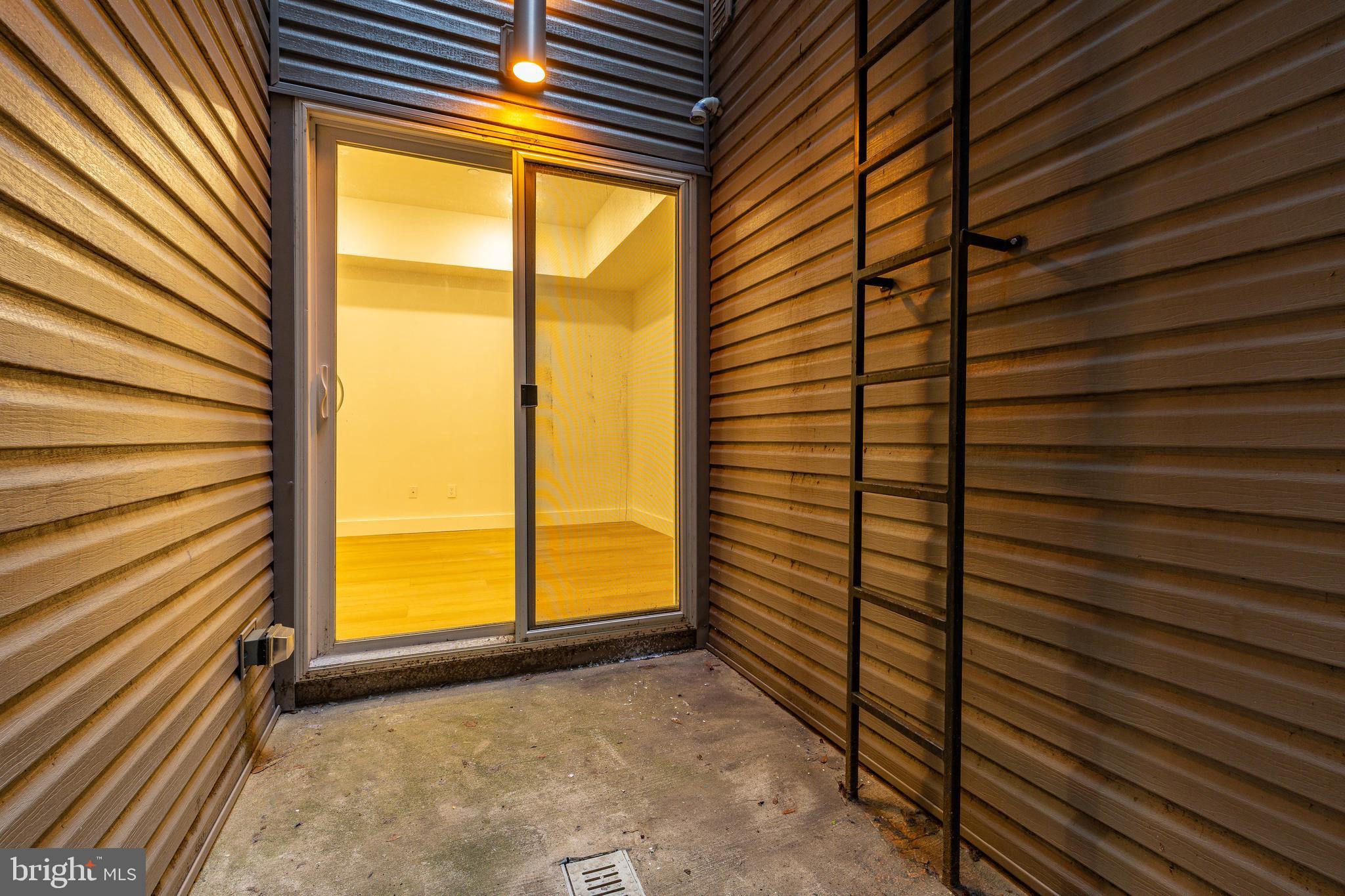 518 W MONTGOMERY AVENUE 5