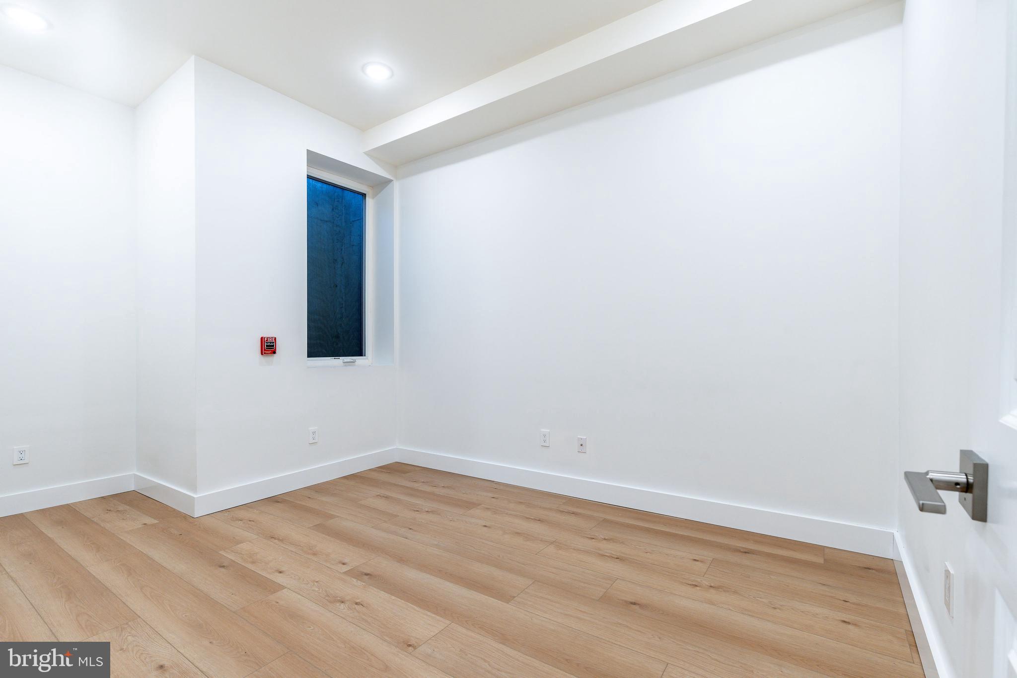 518 W MONTGOMERY AVENUE 5