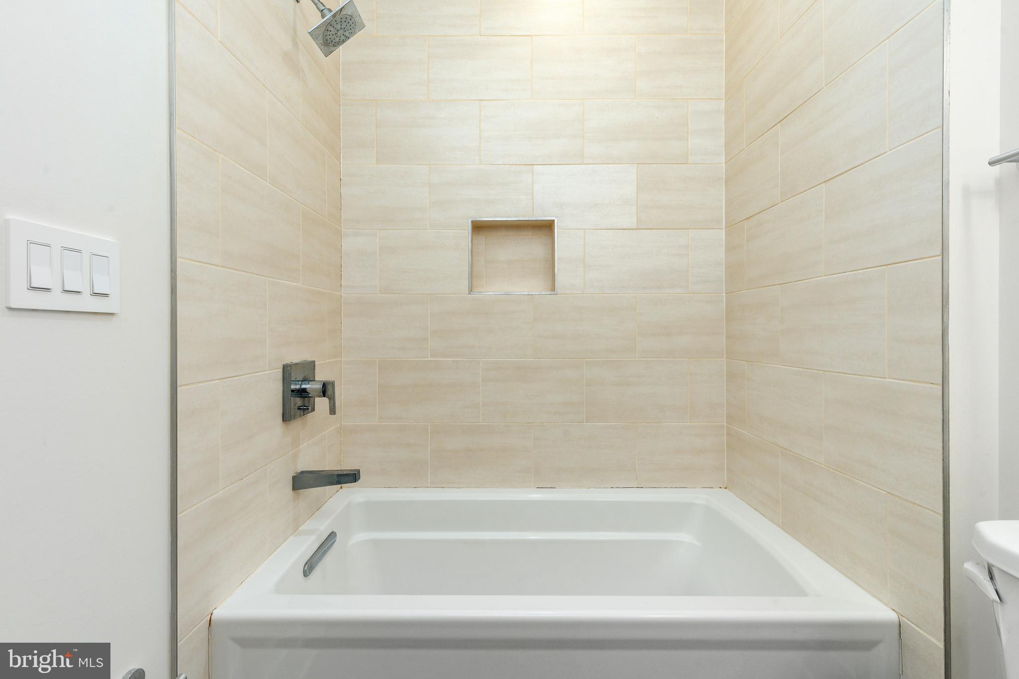 518 W MONTGOMERY AVENUE 5