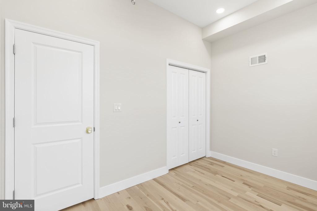 413 MERCY STREET