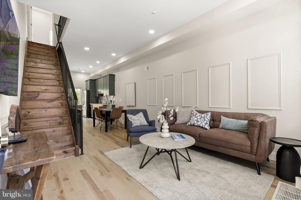 413 MERCY STREET