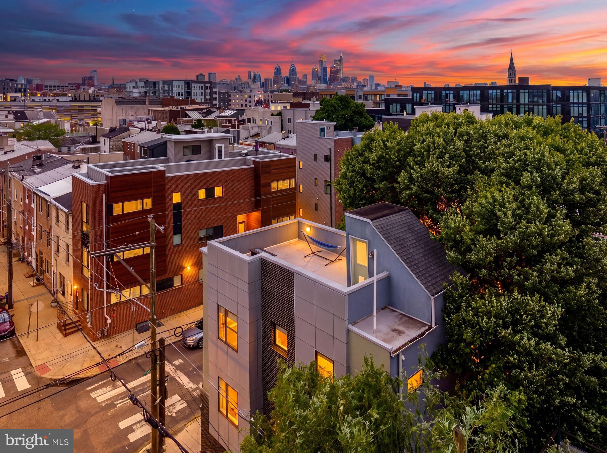 165 W THOMPSON STREET