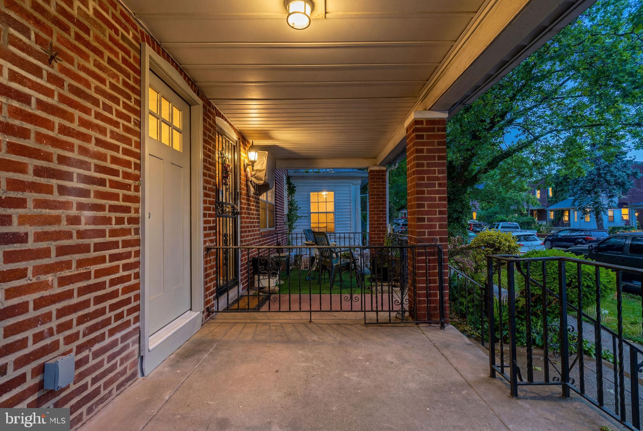 931 KENMORE ROAD