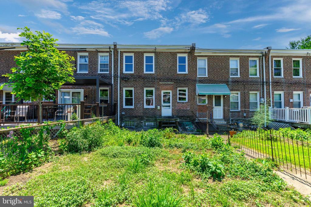 652 RECTOR STREET