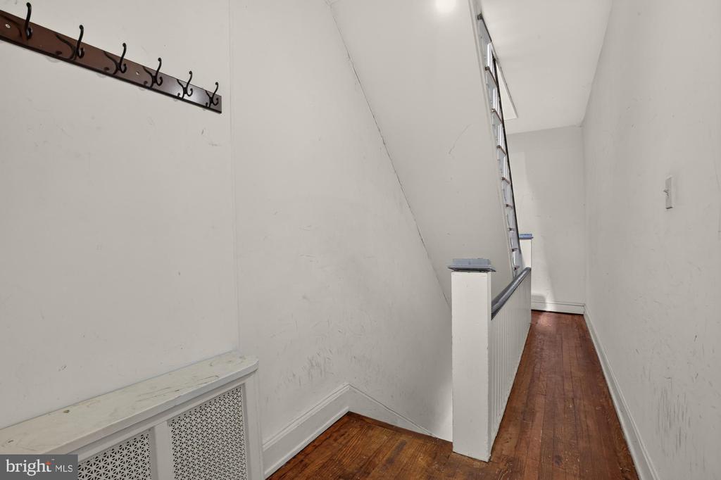 1147 S 10TH STREET