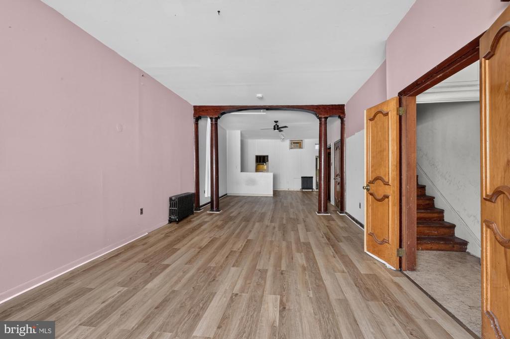 1147 S 10TH STREET
