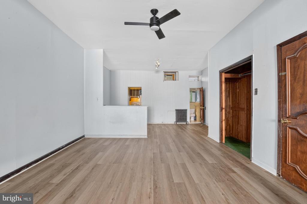 1147 S 10TH STREET