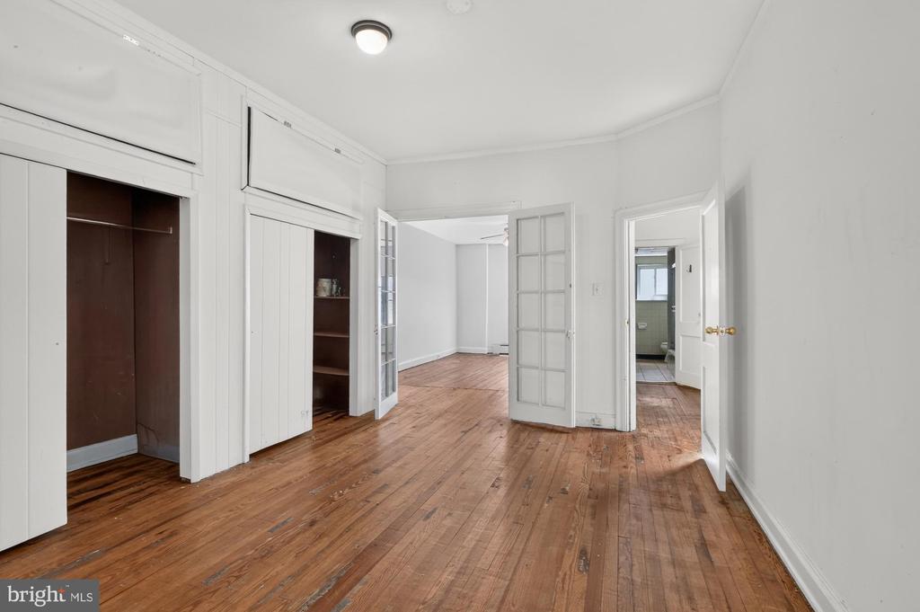 1147 S 10TH STREET