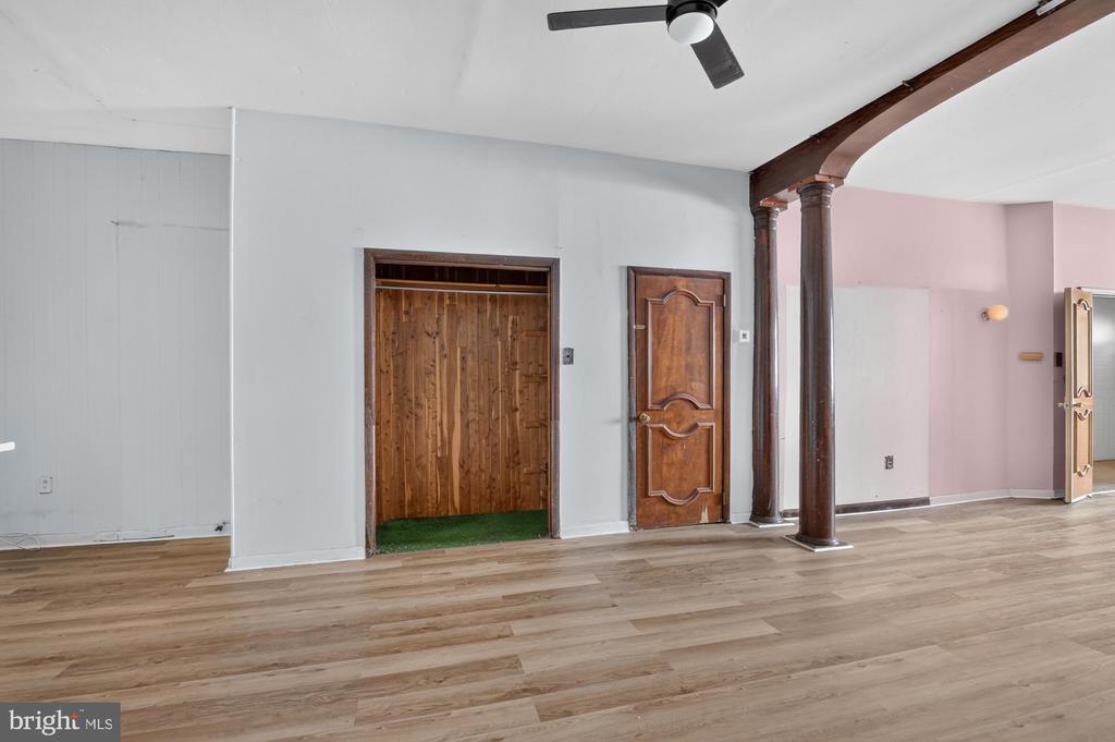 1147 S 10TH STREET