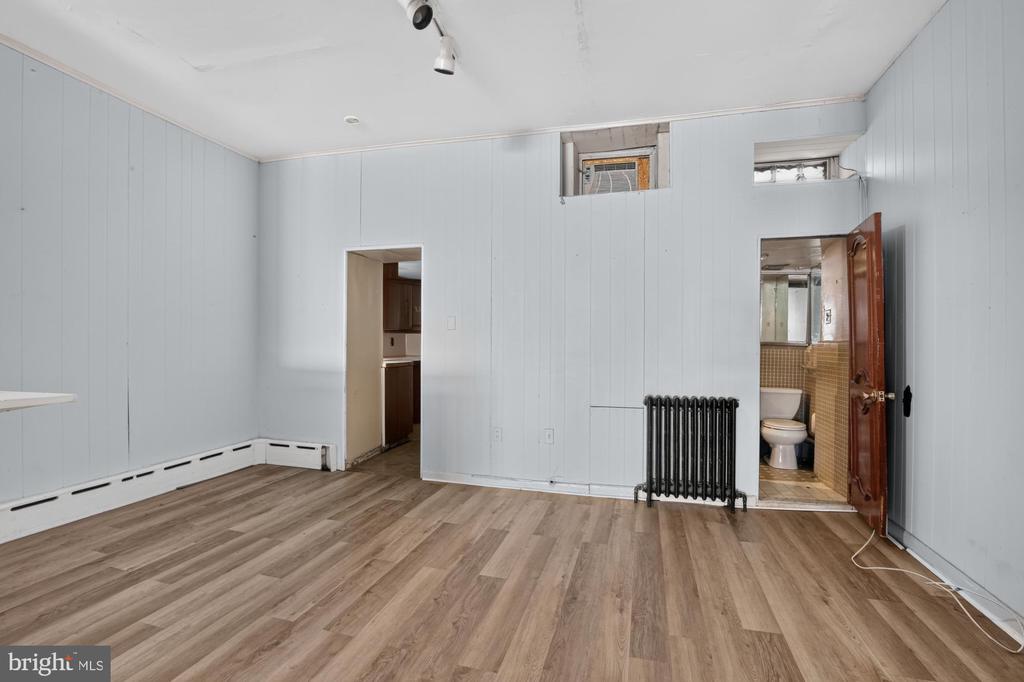 1147 S 10TH STREET