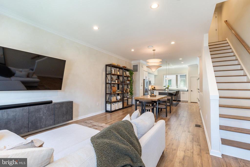 3112 PIERVIEW LANE