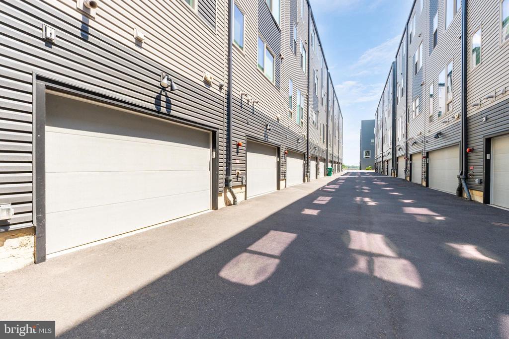 3112 PIERVIEW LANE