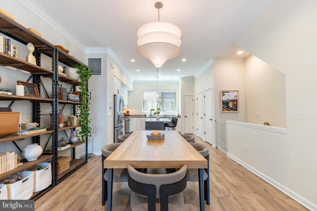 3112 PIERVIEW LANE