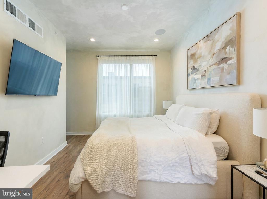 3112 PIERVIEW LANE