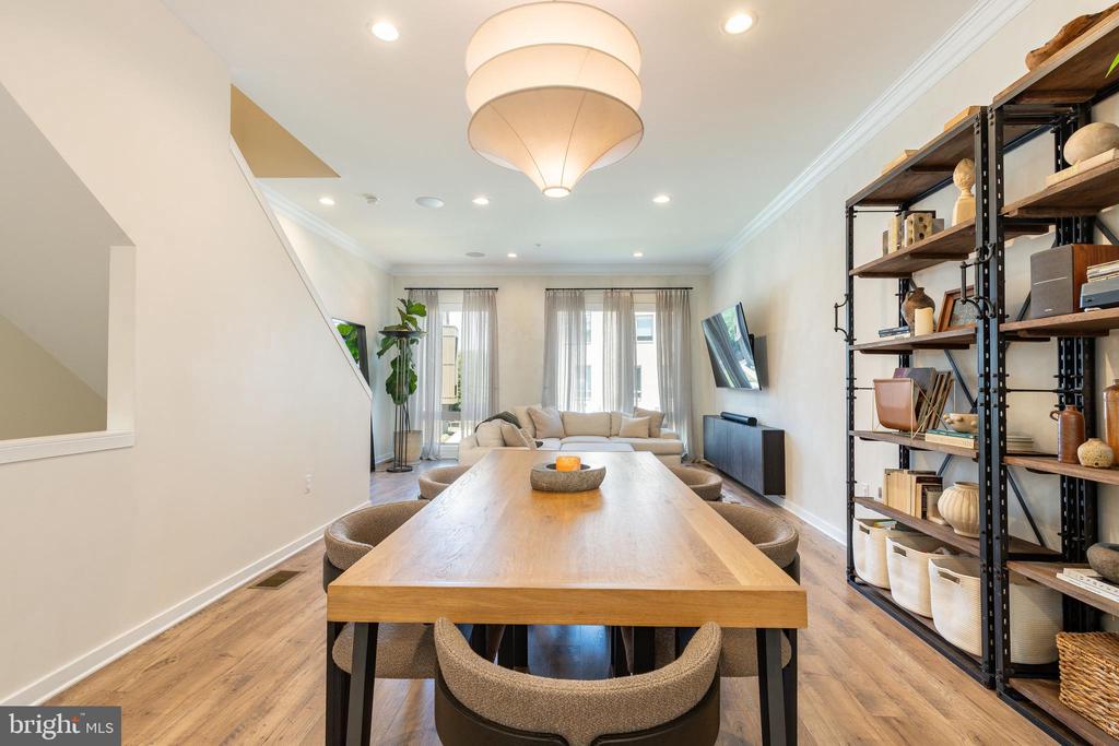 3112 PIERVIEW LANE