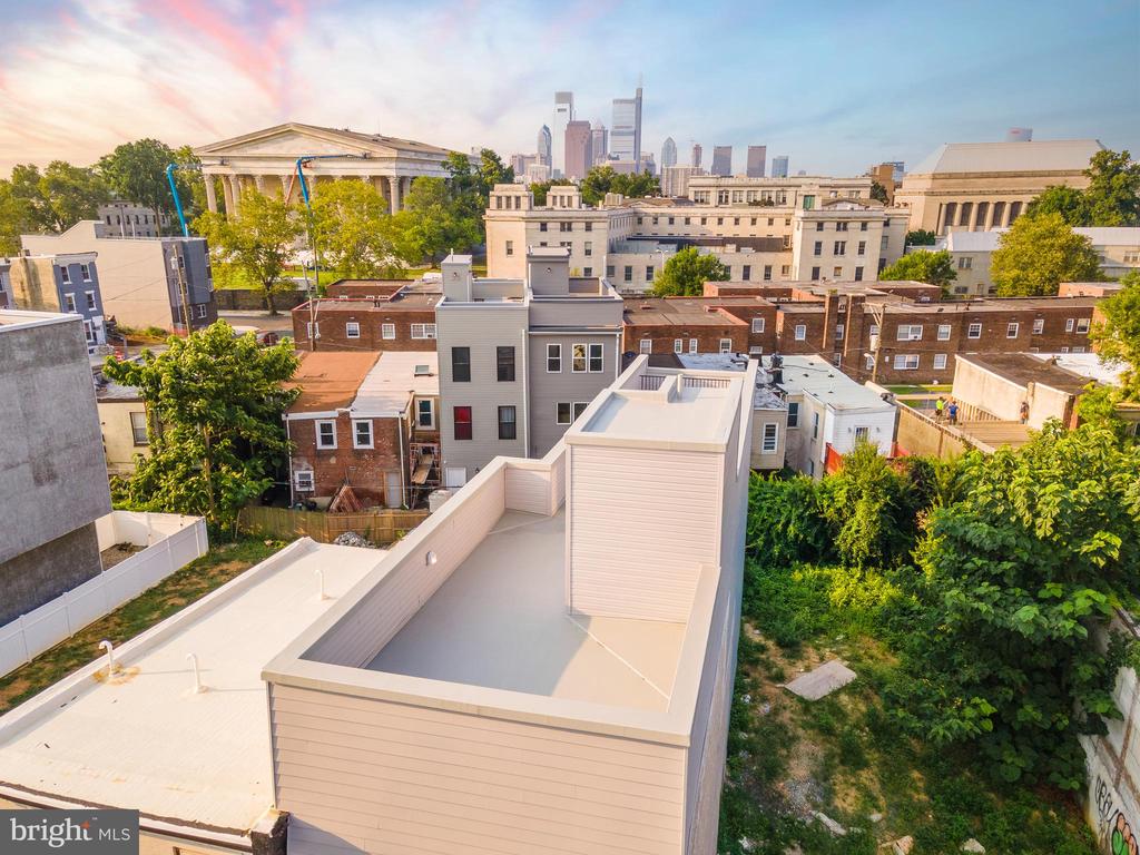 2120 W MASTER STREET Unit: 3