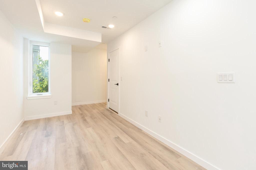 2120 W MASTER STREET Unit: 3