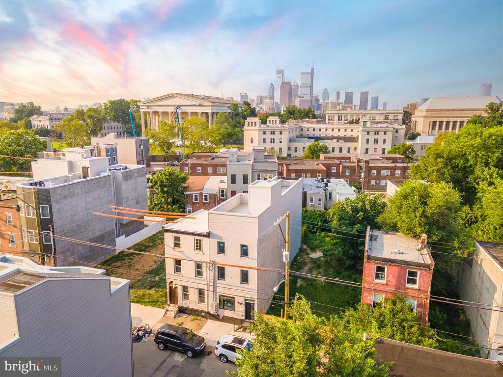 2120 W MASTER STREET Unit: 3