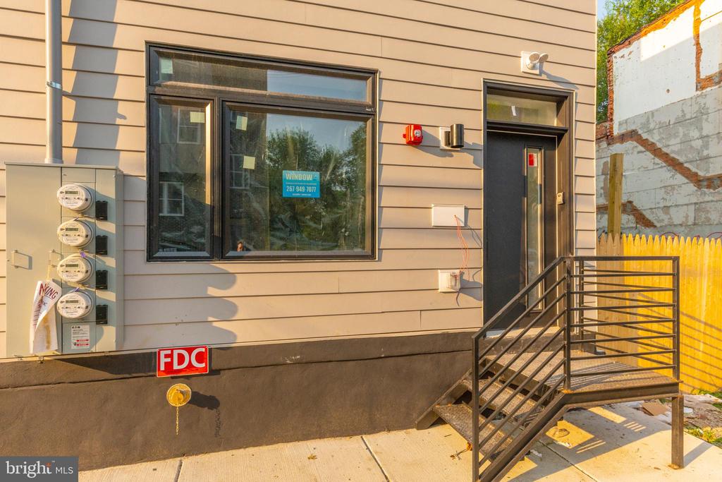 2120 W MASTER STREET Unit: 3