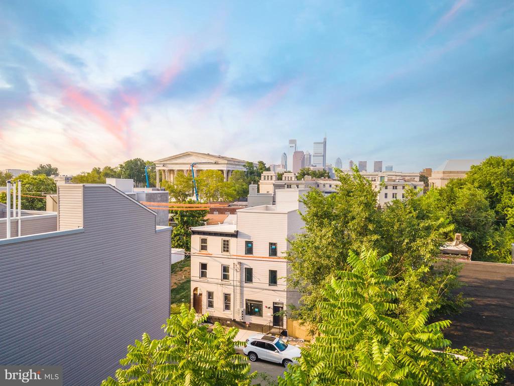 2120 W MASTER STREET Unit: 3