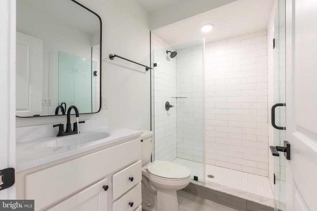 2120 W MASTER STREET Unit: 3