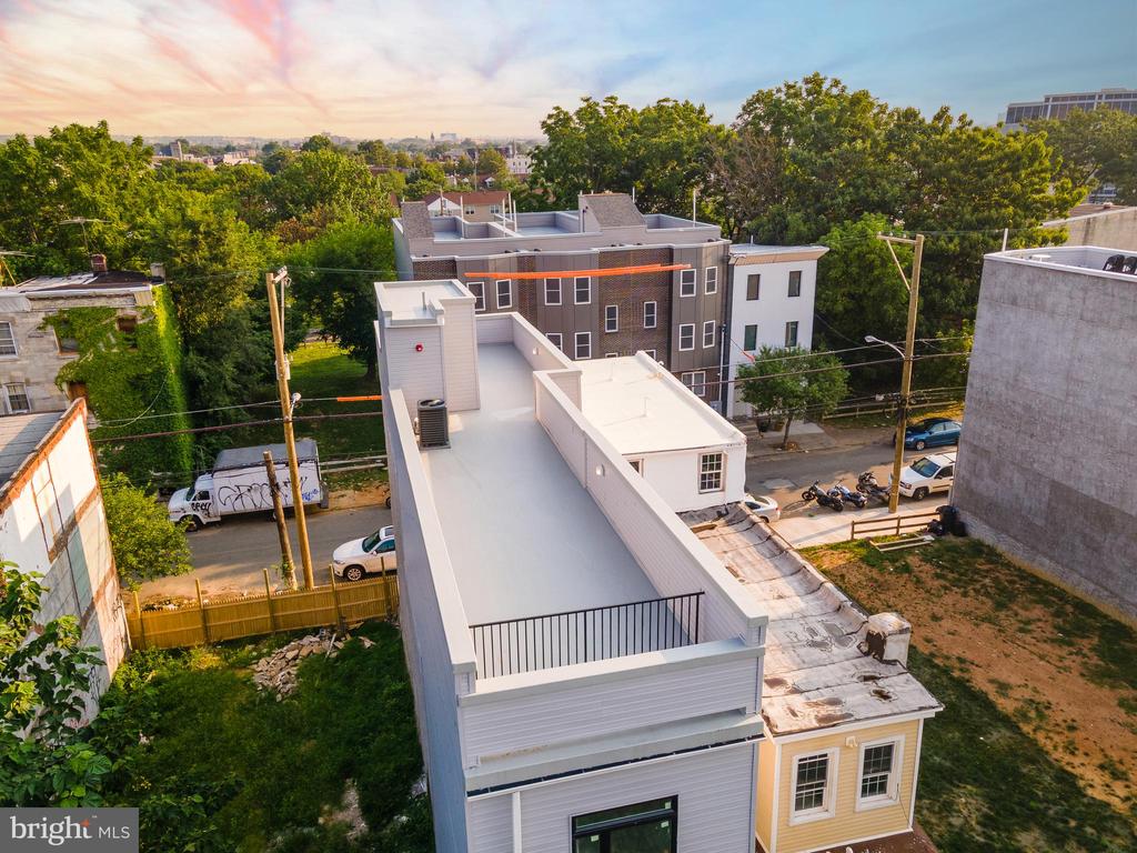 2120 W MASTER STREET Unit: 3