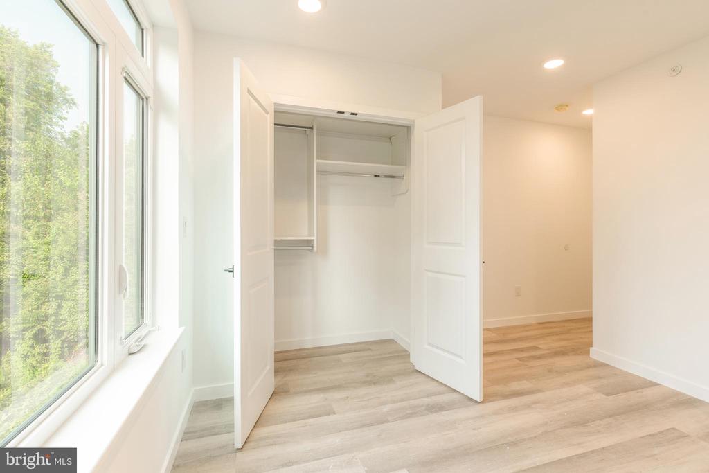 2120 W MASTER STREET Unit: 3