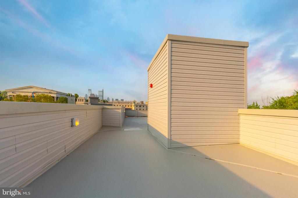 2120 W MASTER STREET Unit: 3