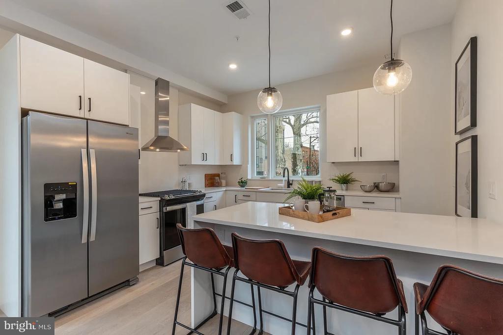 1754 WYLIE STREET Unit: 2