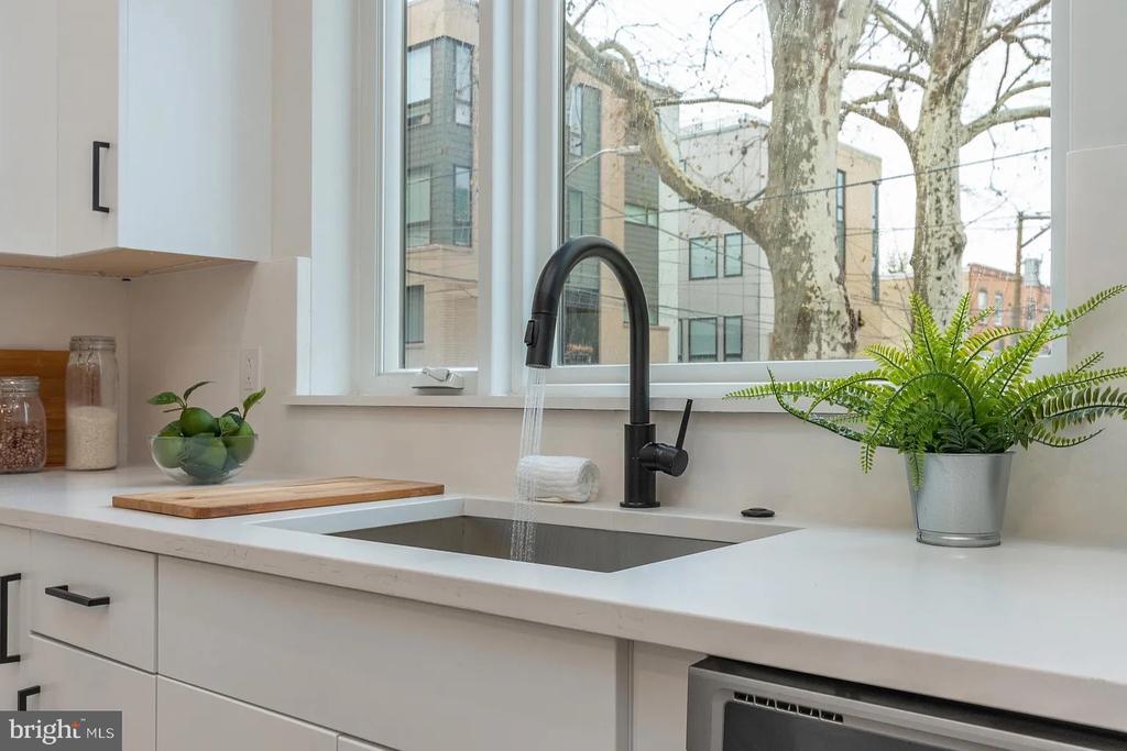 1754 WYLIE STREET Unit: 2