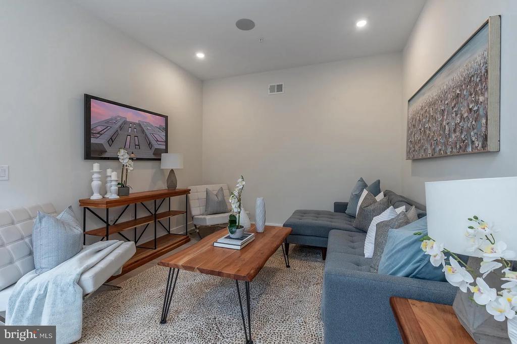 1754 WYLIE STREET Unit: 2