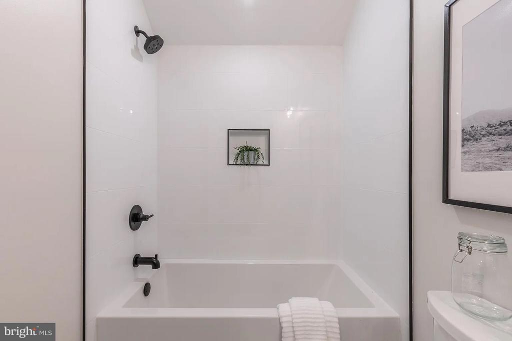 1754 WYLIE STREET Unit: 2