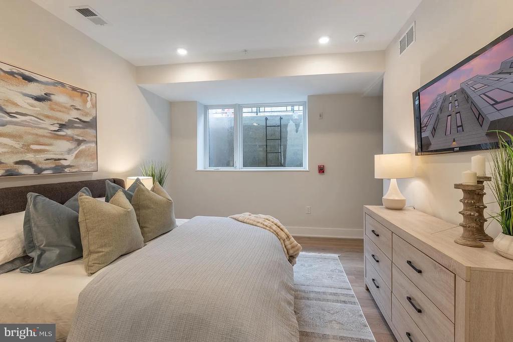 1754 WYLIE STREET Unit: 2