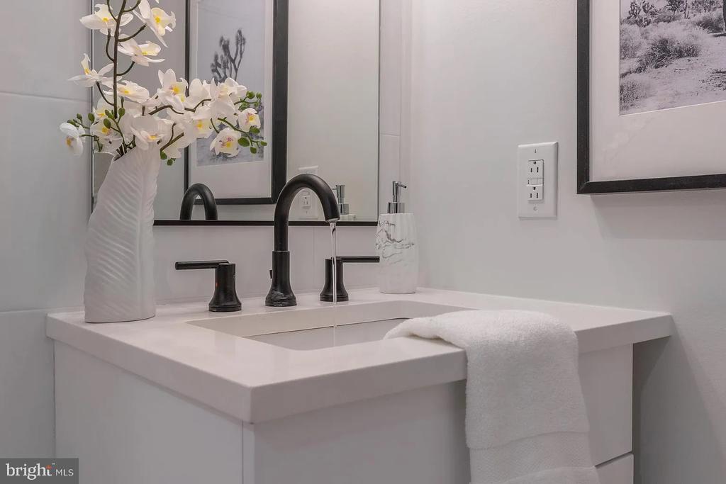 1754 WYLIE STREET Unit: 2