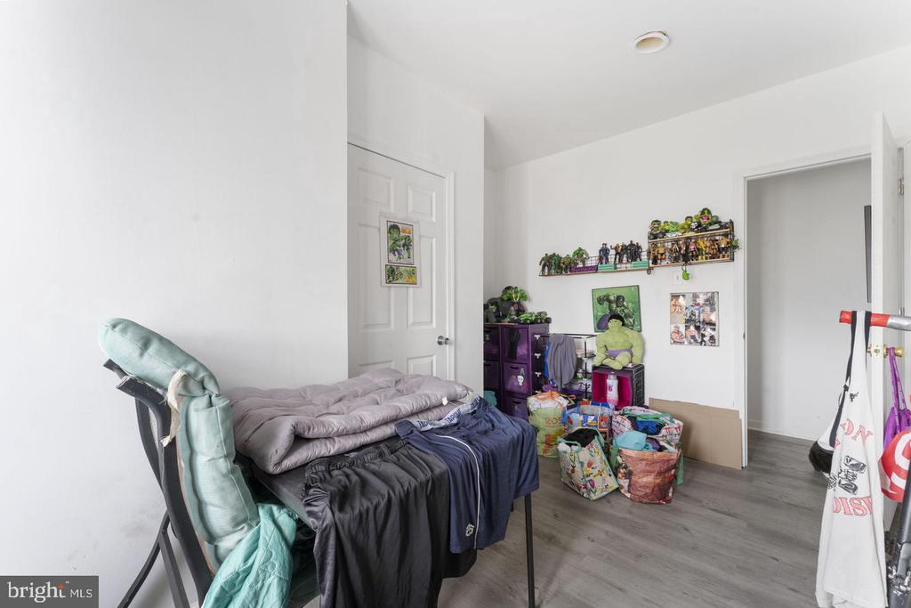 1848 POINT BREEZE AVENUE