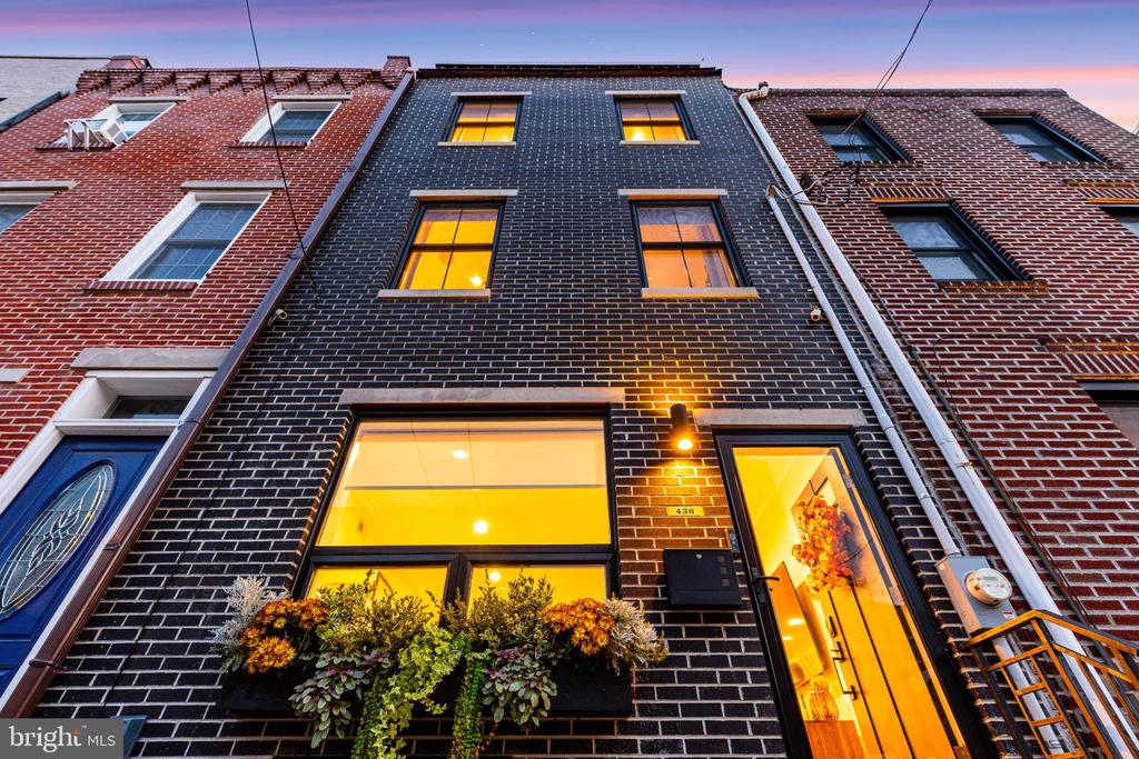 436 MANTON STREET