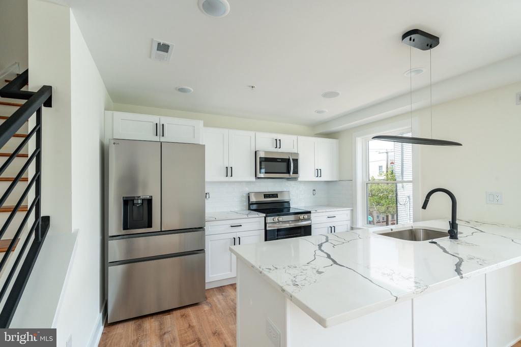 1715 S 18TH STREET Unit: 3