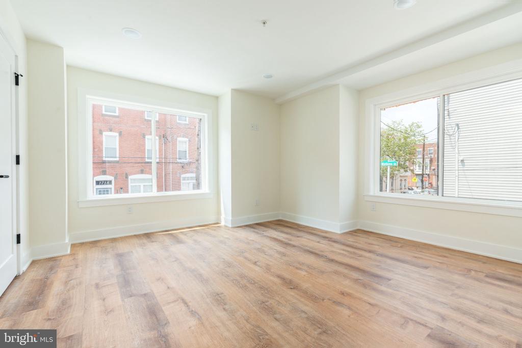 1715 S 18TH STREET Unit: 2