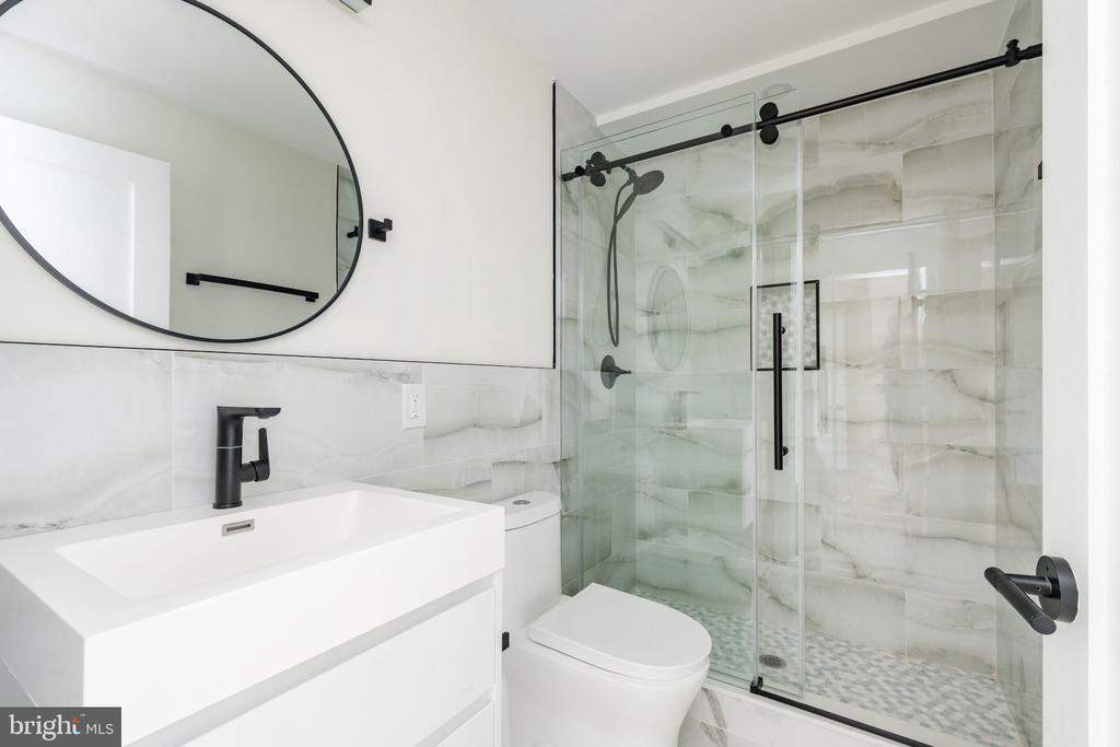 1715 S 18TH STREET Unit: 2