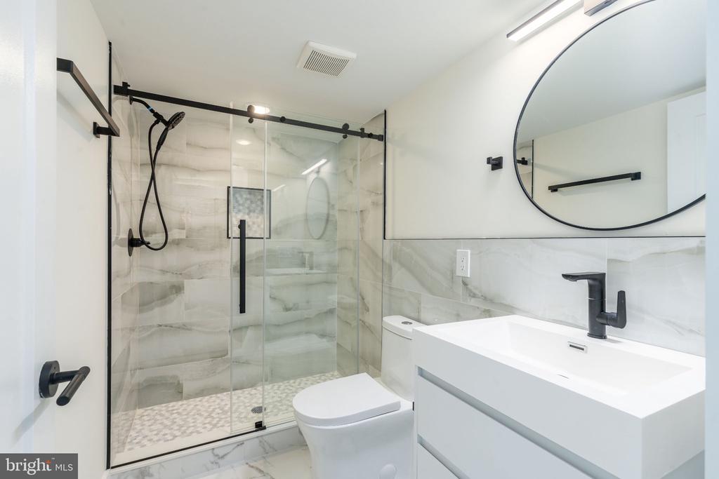1715 S 18TH STREET Unit: 2
