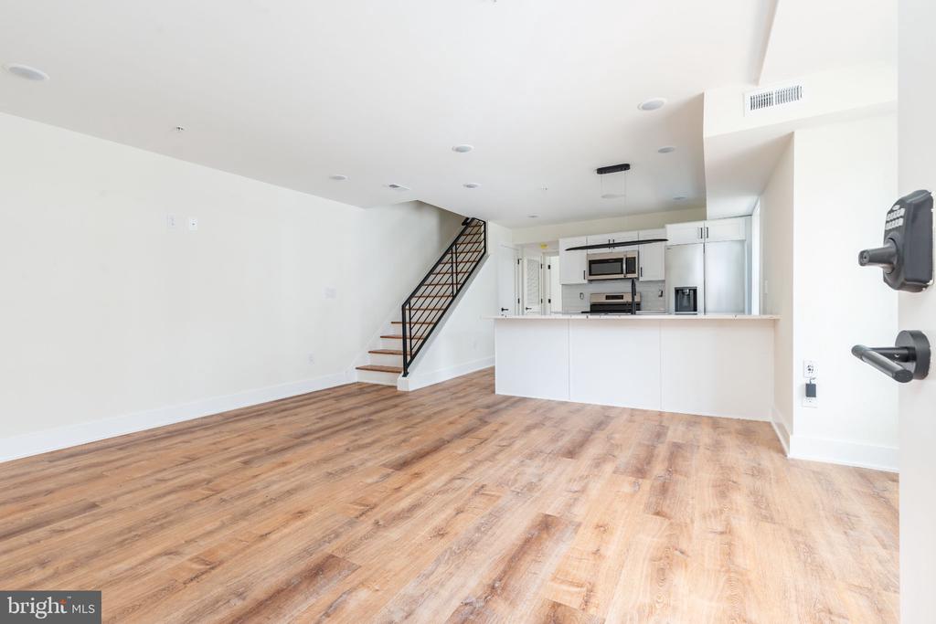 1715 S 18TH STREET Unit: 2