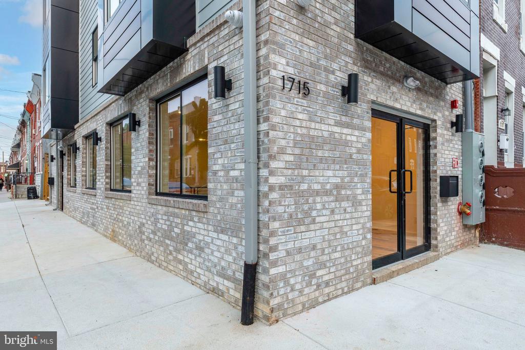 1715 S 18TH STREET