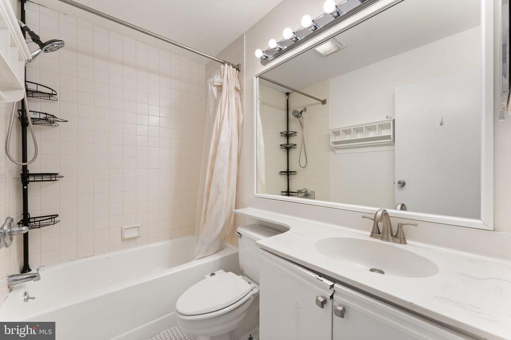 1601 SPRING GARDEN STREET Unit: M108