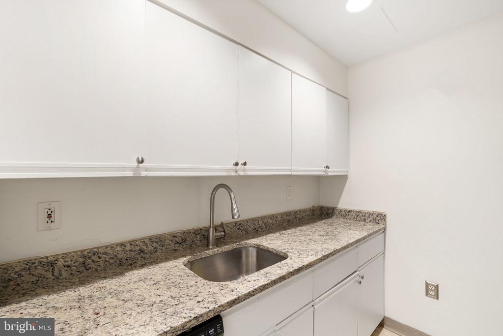 1601 SPRING GARDEN STREET Unit: M108