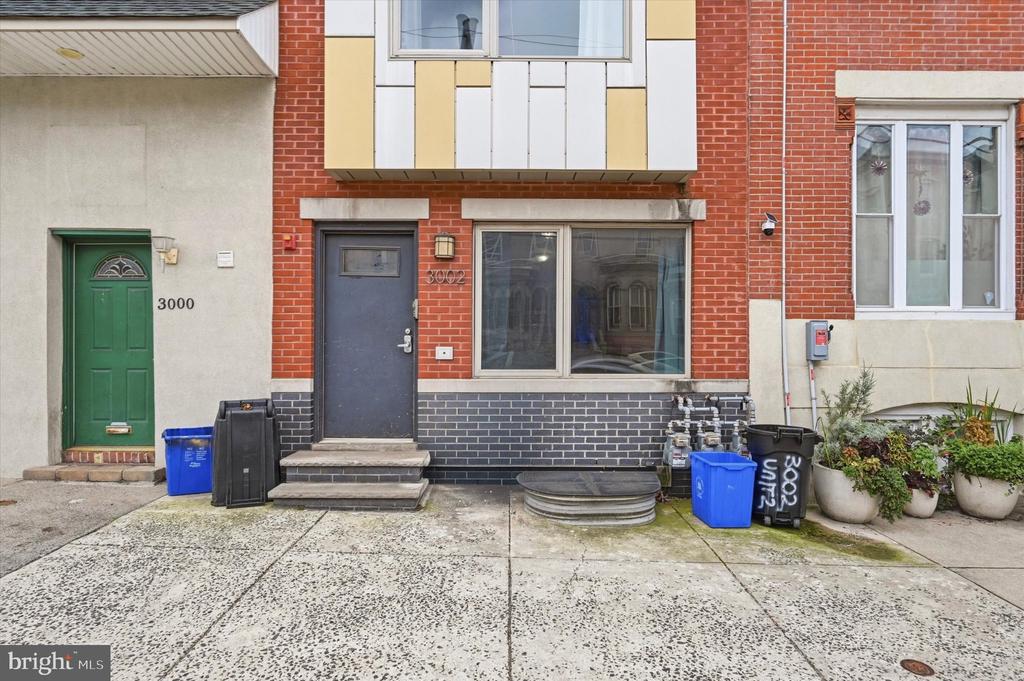 3002 W GIRARD AVENUE Unit: 1
