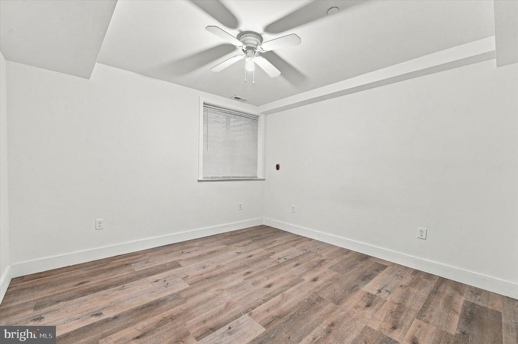 3002 W GIRARD AVENUE Unit: 1