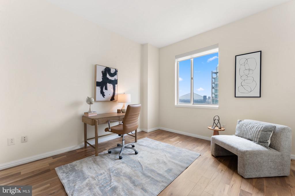 901 N PENN STREET Unit: R2003