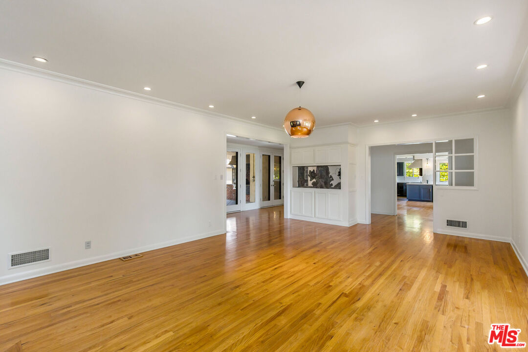 1641 Virginia Ave