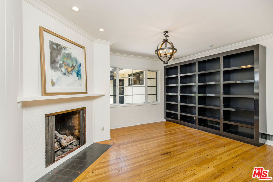 1641 Virginia Ave