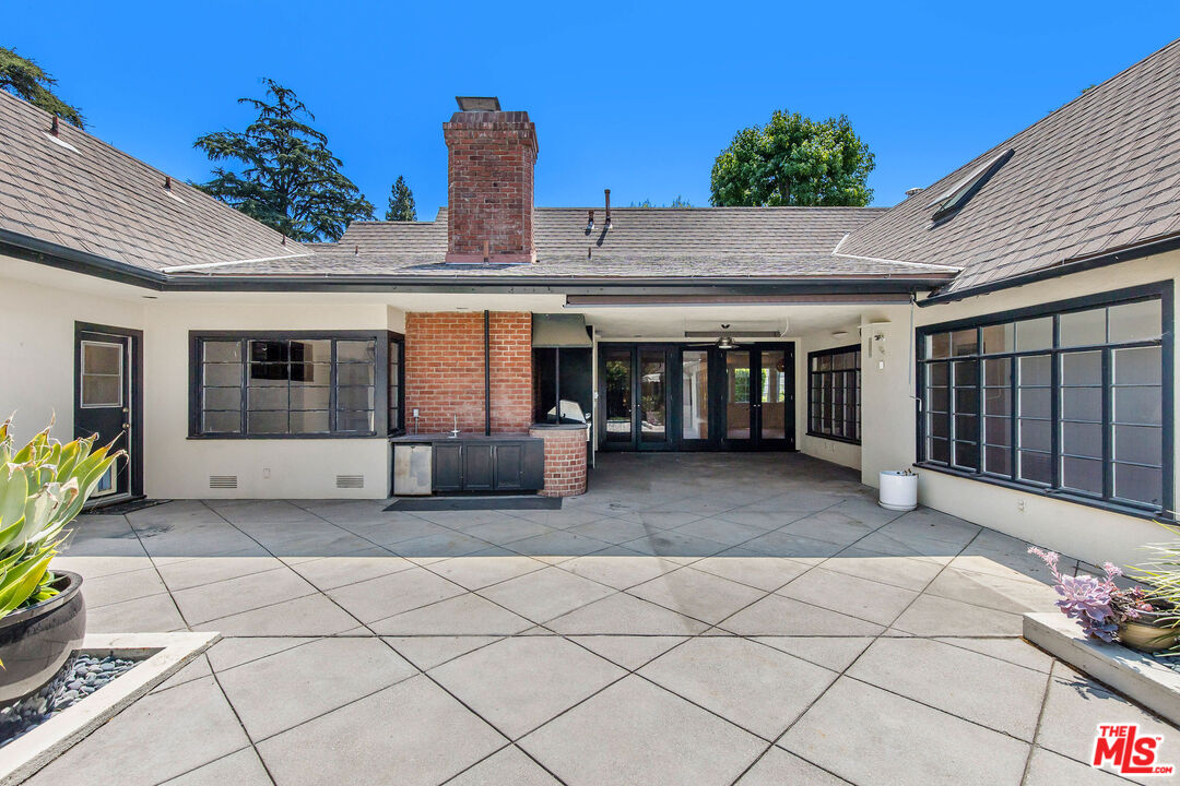 1641 Virginia Ave